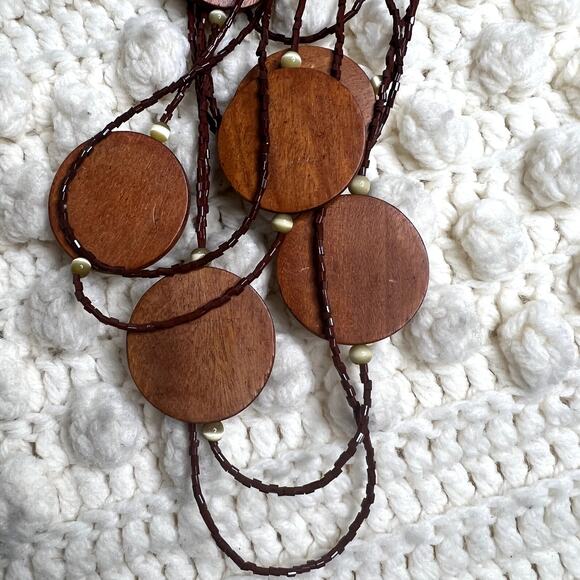 VINTAGE Women's Boho Seed Bead Wood Discs Multi Strand Necklace Natural Earthy - Picture 4 of 9